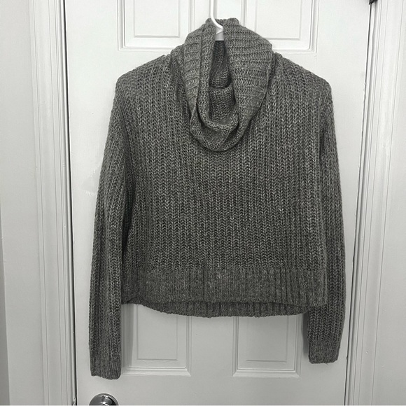 PRETTY LITTLE THING turtleneck sweater high neck long sleeve roll knit grey gray - Picture 3 of 11